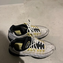 【早い者勝ち】ナイキエアマックス95 エッセンシャルの画像