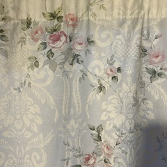 花柄カーテン①の画像