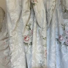花柄カーテン②の画像