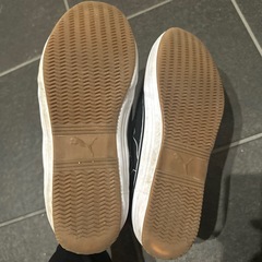 PUMA スニーカー25.5センチの画像