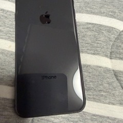 iPhone8 64G 表ホワイト✖️裏ぶらブラックの画像