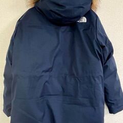 The Northface ×　SUPREME　コラボ　ダウンジャケットの画像