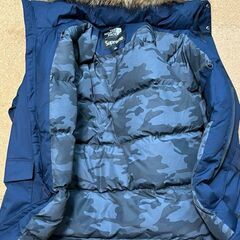The Northface ×　SUPREME　コラボ　ダウンジャケットの画像