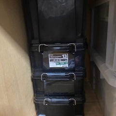 295✖️443✖️159を4個 295✖️443✖️400位を1個の画像