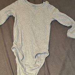 80センチのロンパースタイプの肌着6枚セットの画像