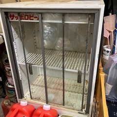 キリン冷蔵ショーケースの画像