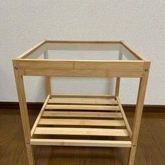 IKEA サイドテーブルの画像