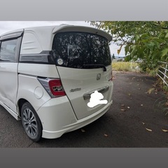 HONDA フリードスパイクハイブリッドの画像