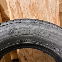 145/80R12 W300の画像