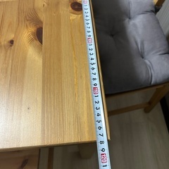 ダイニングセット4人掛け、座席クッション2枚の画像