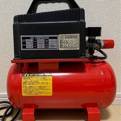 オイルレスエアーコンプレッサー　タンク容量6Lの画像