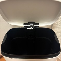 ゴミ箱の画像