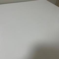 IKEA テーブル　フェヤン　ホワイトの画像