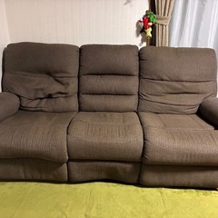 ニトリリクライニングソファーです。です。の画像