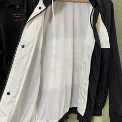 NIKE SWOOSH ナイロンジャケット　SWOOSH 黒 【L】 セットアップ 上下セット 黒 ナイロン 裏メッシュ L Mの画像
