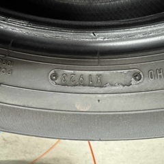 225/60r18 100Hダンロップ4本セット(タイヤのみ)の画像