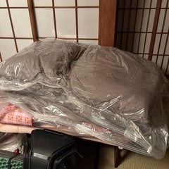 新品に近い！ゲスト用布団　の画像