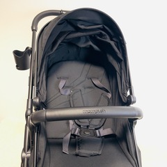 【極美品】Mompush Wiz AB型 コンバーチブルベビーカー 【両対面式・新生児対応】 黒 ベビーカーの画像