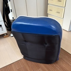 座椅子　ブルーの画像