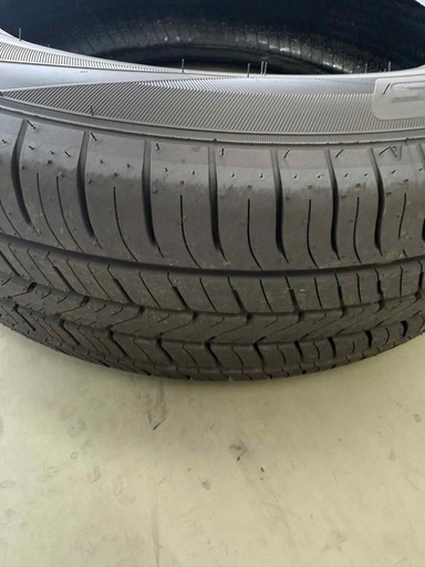 225/60r18 100Hダンロップ2023-2024年製4本セット(タイヤのみ)