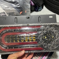 トラックテールランプの画像