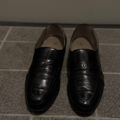 LANVIN ブラック ローファーの画像