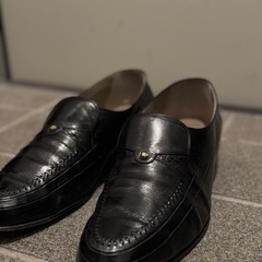 LANVIN ブラック ローファーの画像