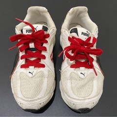 ★PUMA ランニングシューズ　ウォーキングシューズ　23センチ 185224 02の画像