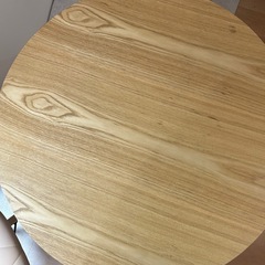 丸テーブル　の画像