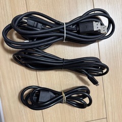 DELL U2720Q 27インチ 4K ディスプレイ モニターアーム付の画像