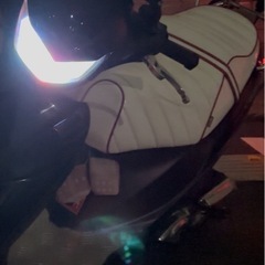 アドレスv125gタックロールシート　白の画像