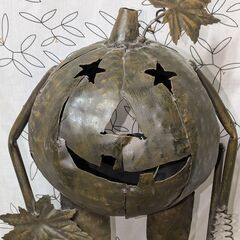 ハロウィン 金属製のかぼちゃの置物の画像