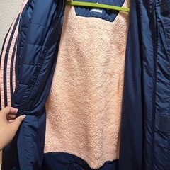adidas ネイビー×ピンク　ベンチコートの画像