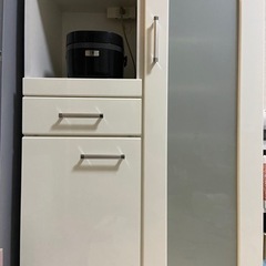 ※11月末まで掲載※【ニトリ】炊飯器置き付き食器棚の画像