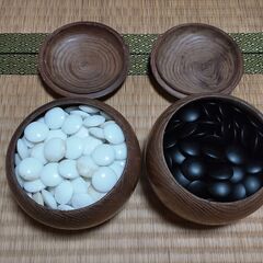 折りたたみ囲碁盤　碁石セットの画像