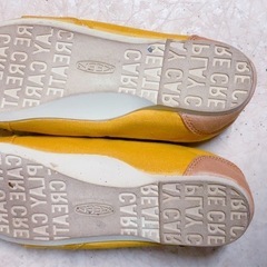 KEEN フラットシューズの画像