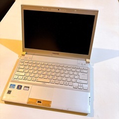 ノートパソコン dynabook 東芝 本体のみの画像
