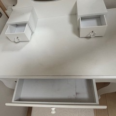 IKEA ドレッサーの画像