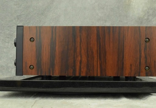SANSUI AU-907 F
