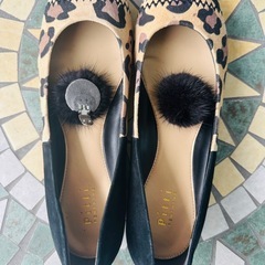 ピッティ Pitti  ヒョウ柄 ファーモチーフパンプス　レオパード　の画像