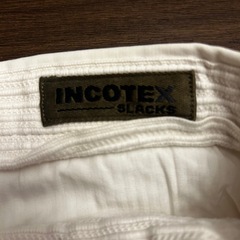 INCOTEX スラックス 白パンツ 34サイズ 上品デザインの画像