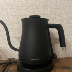 バルミューダ　電気ケトル　ブラックの画像