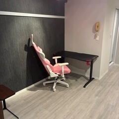 【美品　新古品　配送費込価格‼️】AutoFull可愛いうさ耳ゲーミングチェア＆デスクの画像