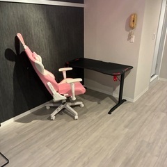 【美品　新古品　配送費込価格‼️】AutoFull可愛いうさ耳ゲーミングチェア＆デスクの画像