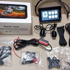バイク ドライブレコーダー スマートモニター スマホ連携 タイヤ空気圧センサー付き 箱付きの画像