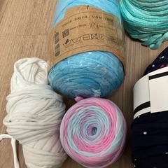 ズパゲッティ　Tシャツヤーン　まとめ売り　5玉の画像