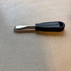 マイナスのドライバー（特殊な工具）の画像