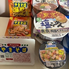 カップ焼きそば１３個とラーメン７個★全部で２０
個の画像