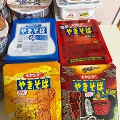 カップ焼きそば１３個とラーメン７個★全部で２０
個の画像