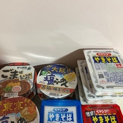 カップ焼きそば１３個とラーメン７個★全部で２０
個の画像